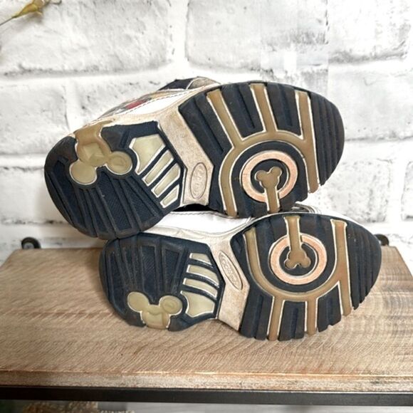 Disney's Mickey Peek-A-Boo Sneakers Toddler Size 7 - Picture 9 of 9